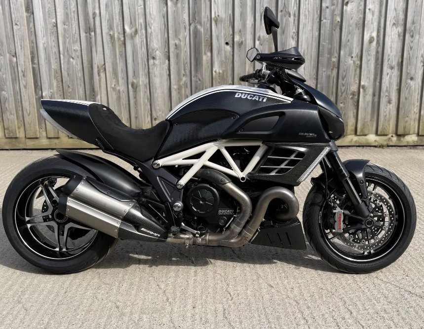 Credit; Iconic Auctioneers